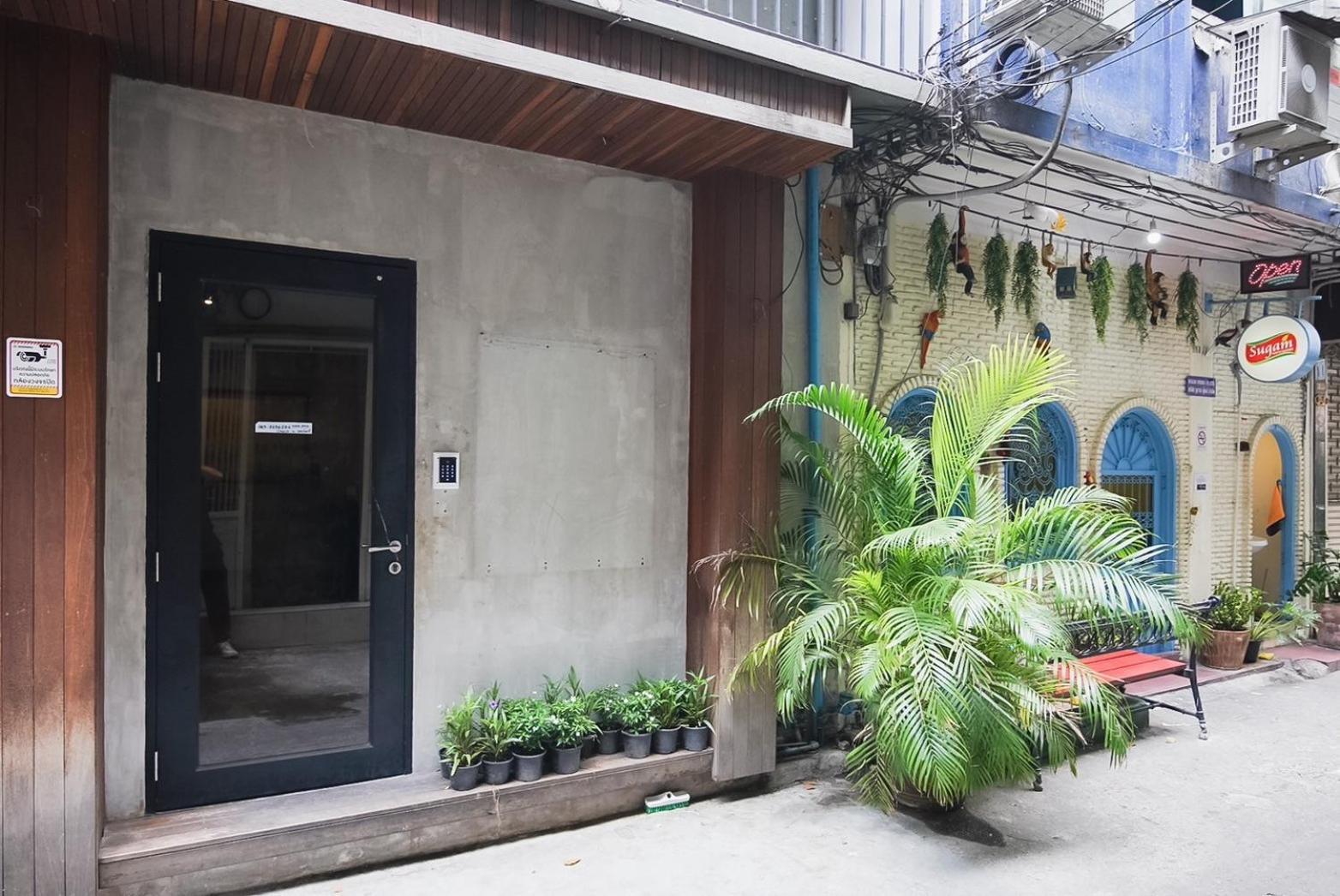 Z โกอินน์ สีลม - สถานีรถไฟฟ้าเซนต์หลุยส์ Go Inn Silom Bangkok Dış mekan fotoğraf